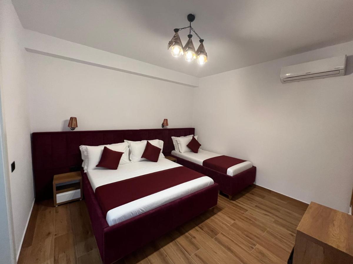 Illyrian Hotel كساميل المظهر الخارجي الصورة
