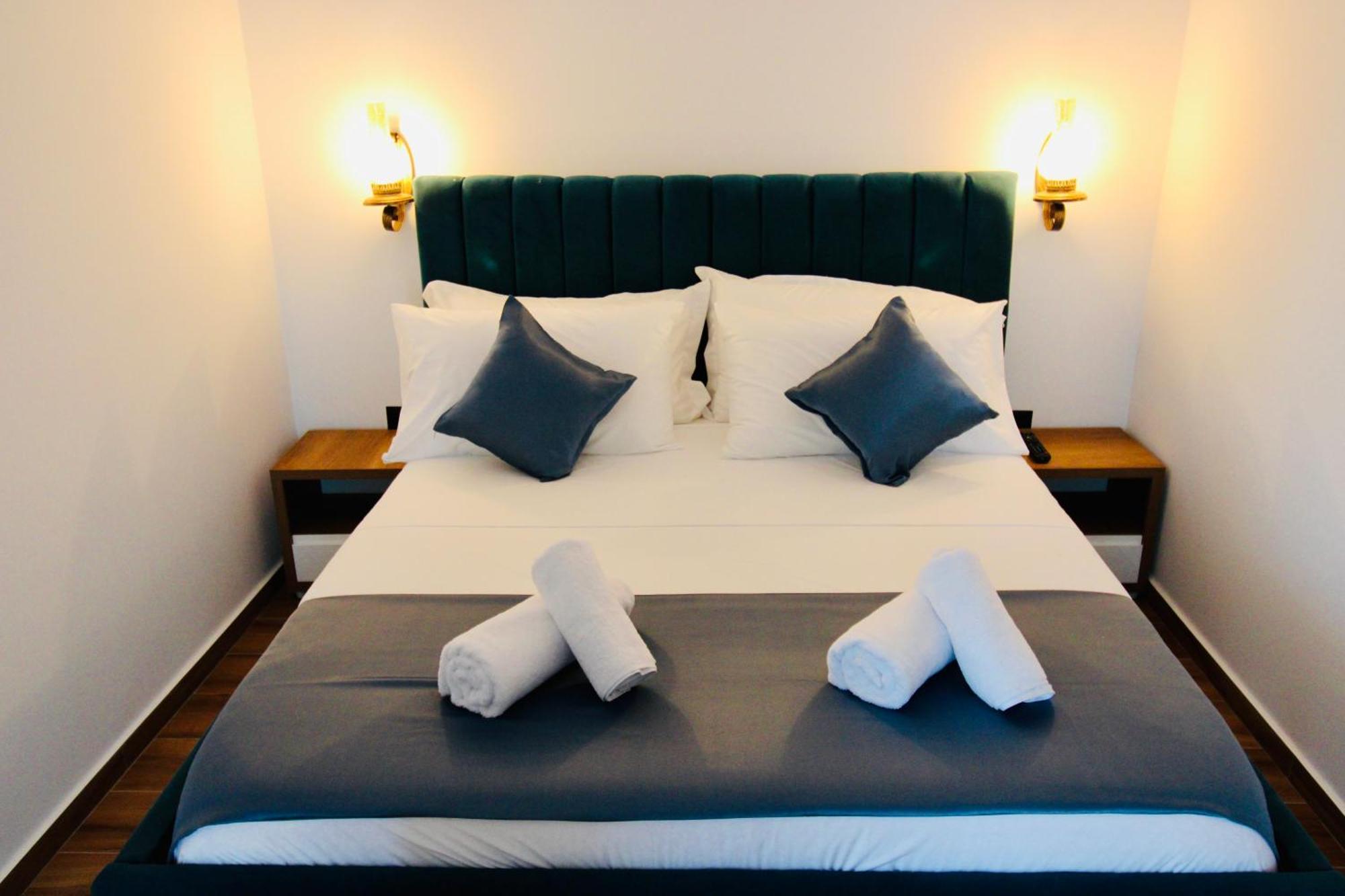 Illyrian Hotel كساميل المظهر الخارجي الصورة