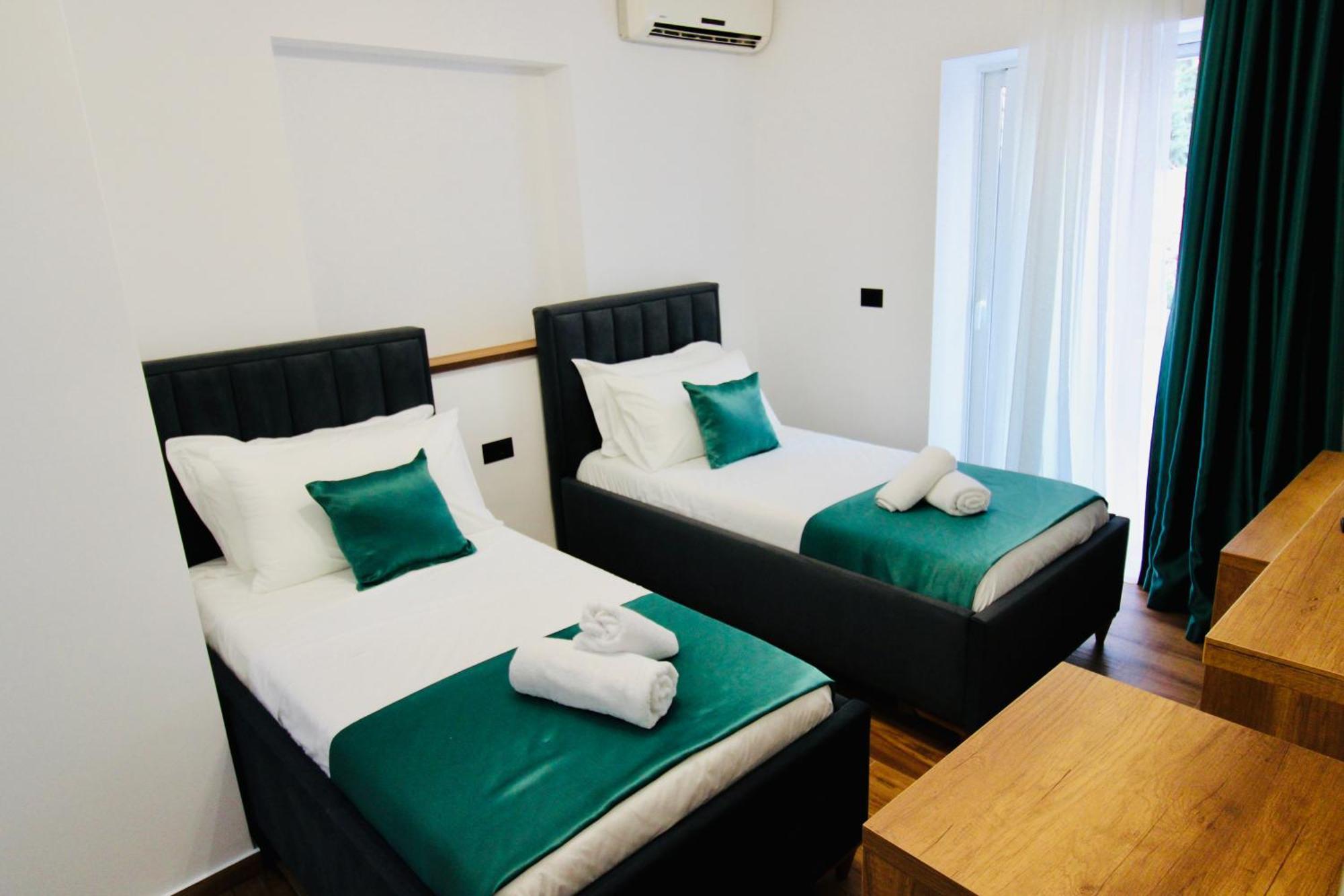 Illyrian Hotel كساميل المظهر الخارجي الصورة