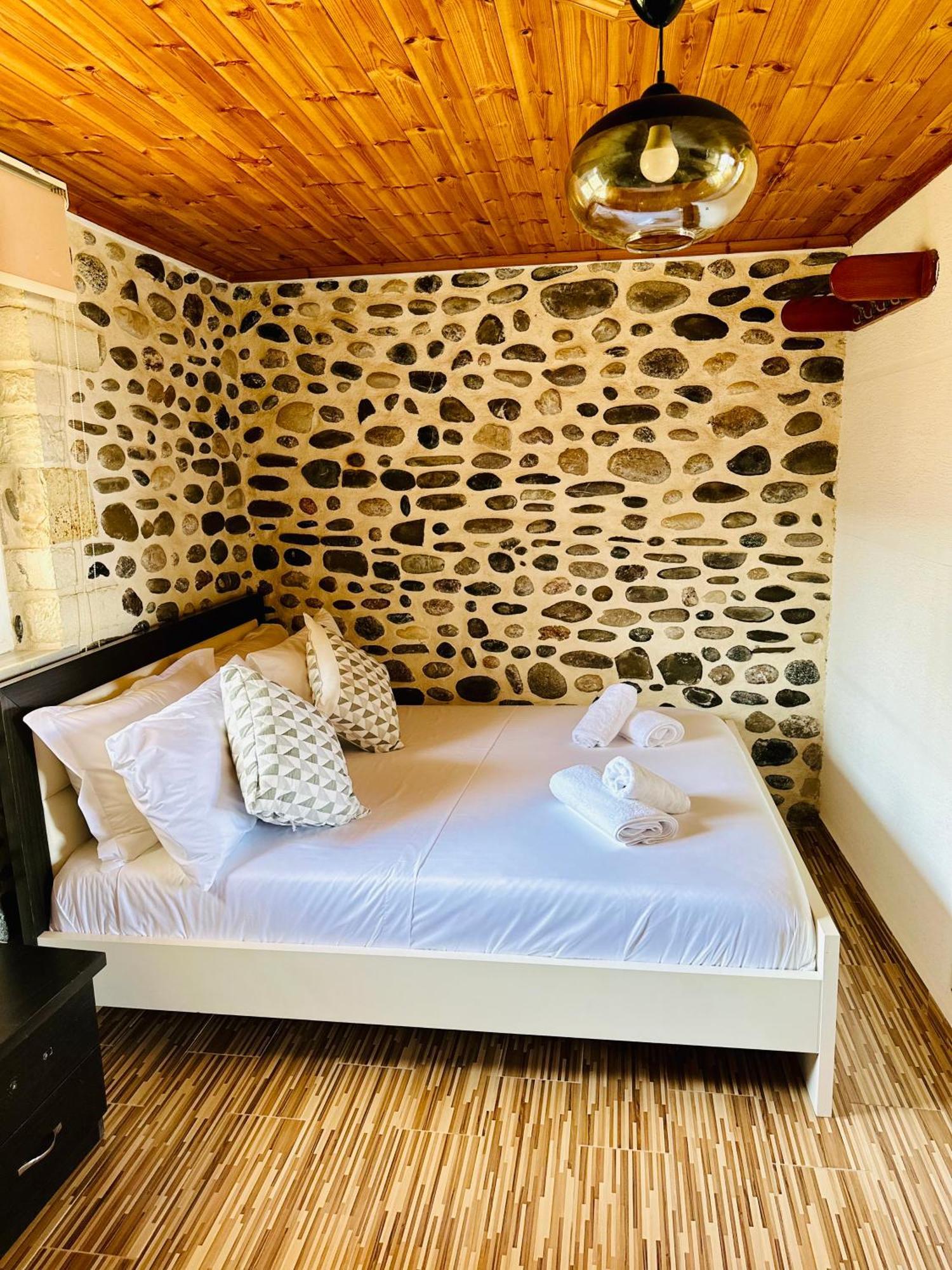 Illyrian Hotel كساميل المظهر الخارجي الصورة