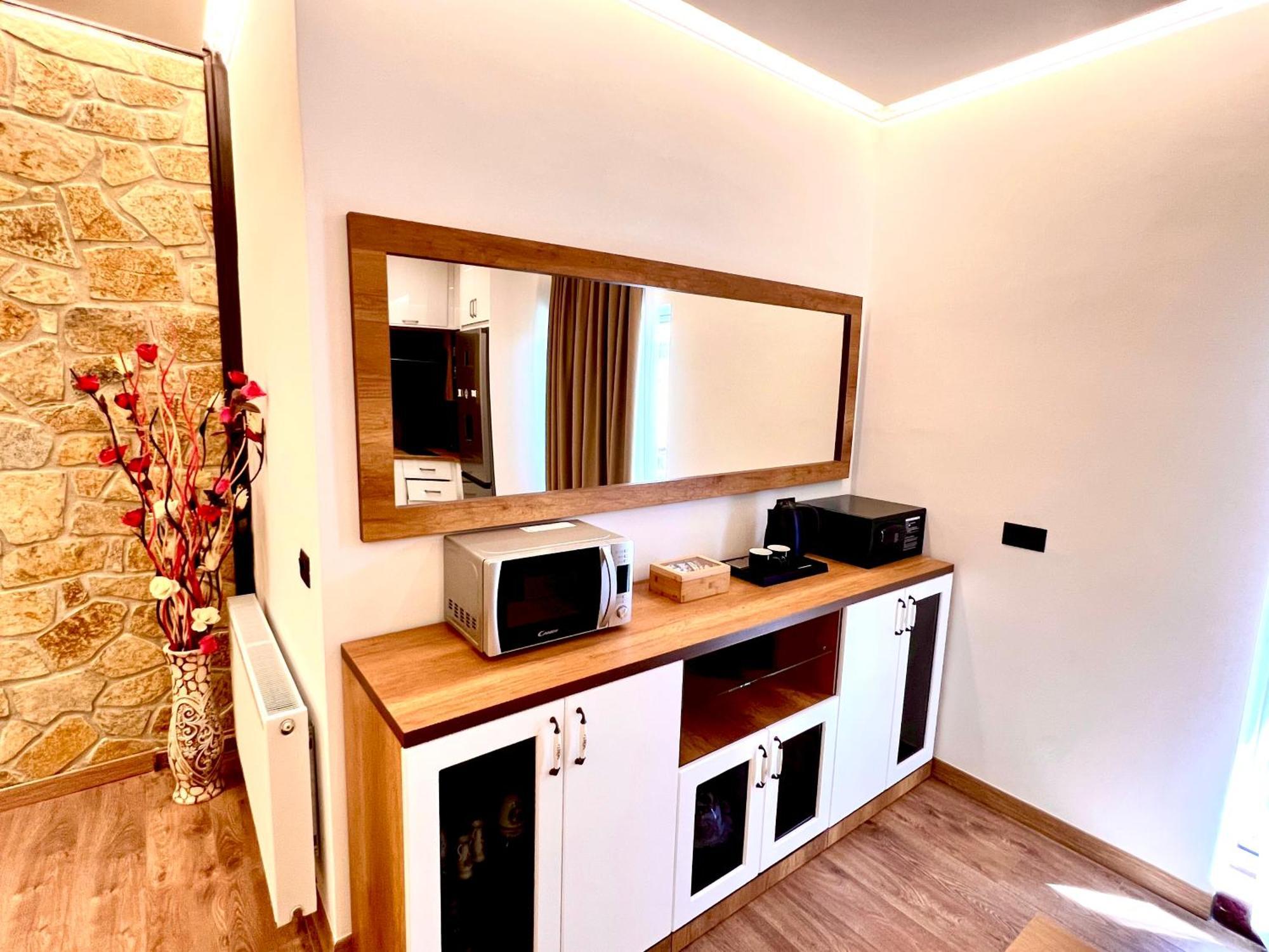 Illyrian Hotel كساميل المظهر الخارجي الصورة
